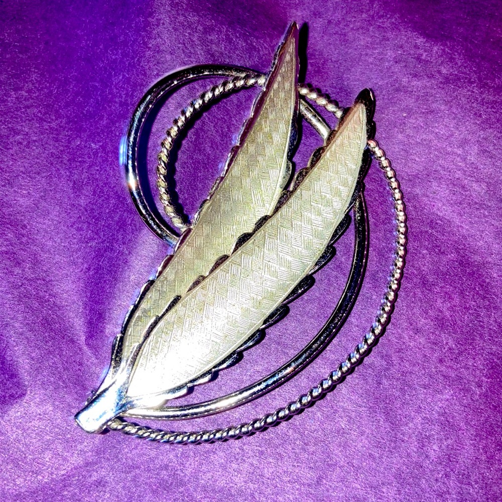 Bond Boyd 925 Sterling silver leaf brooch Rare find